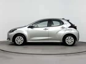 Toyota Yaris (2025) thumbnail 3