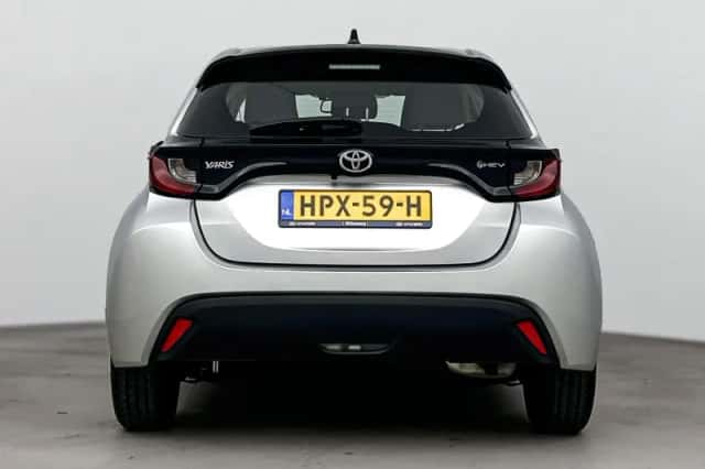 Toyota Yaris (2025) thumbnail 6