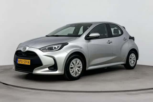 Toyota Yaris (2025) thumbnail 10