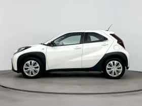 Toyota Aygo (2024) thumbnail 3
