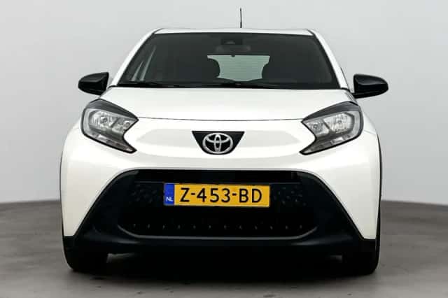 Toyota Aygo (2024) thumbnail 5