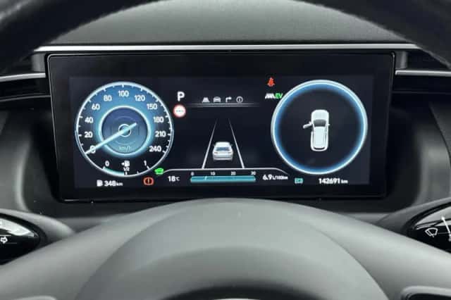 Hyundai Tucson (2021) thumbnail 11