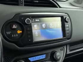 Toyota Yaris (2016) thumbnail 14