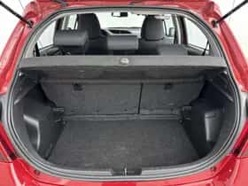 Toyota Yaris (2016) thumbnail 26