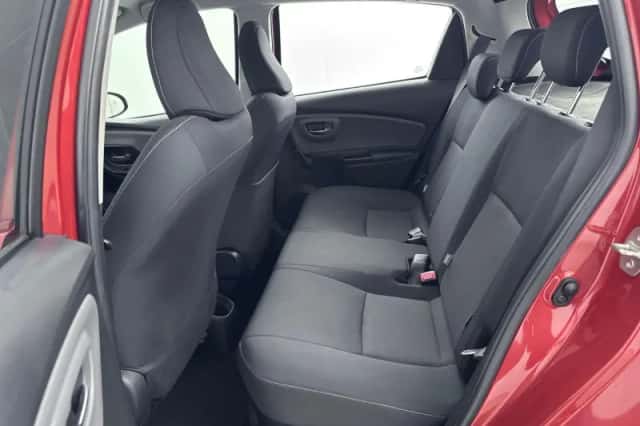 Toyota Yaris (2016) thumbnail 28