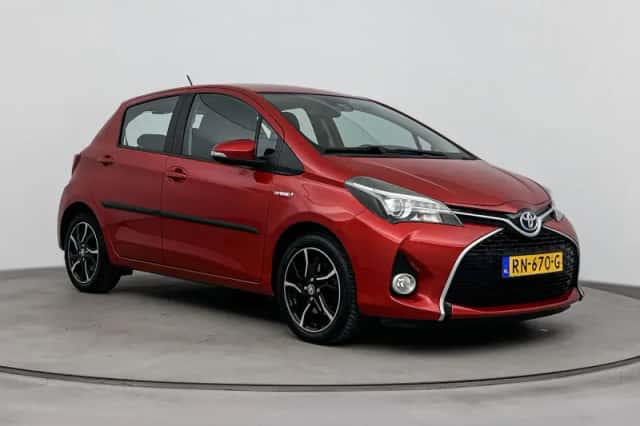 Toyota Yaris (2016) thumbnail 6