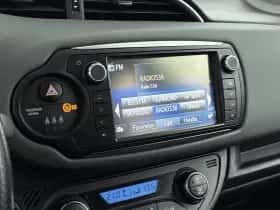 Toyota Yaris (2016) thumbnail 7
