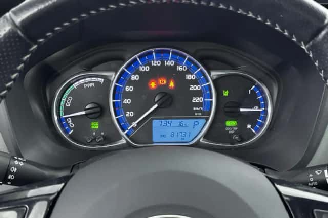 Toyota Yaris (2016) thumbnail 10