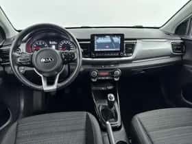 Kia Stonic (2021) thumbnail 22