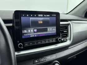 Kia Stonic (2021) thumbnail 9
