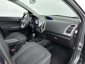 Hyundai i20 (2011) thumbnail 12