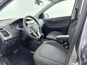 Hyundai i20 (2011) thumbnail 16