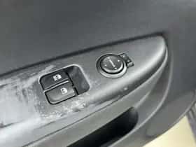 Hyundai i20 (2011) thumbnail 19
