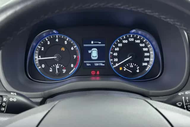 Hyundai Kona (2019) thumbnail 11