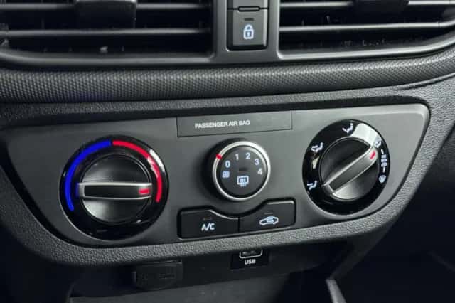 Hyundai i10 (2022) thumbnail 21