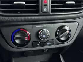Hyundai i10 (2022) thumbnail 21