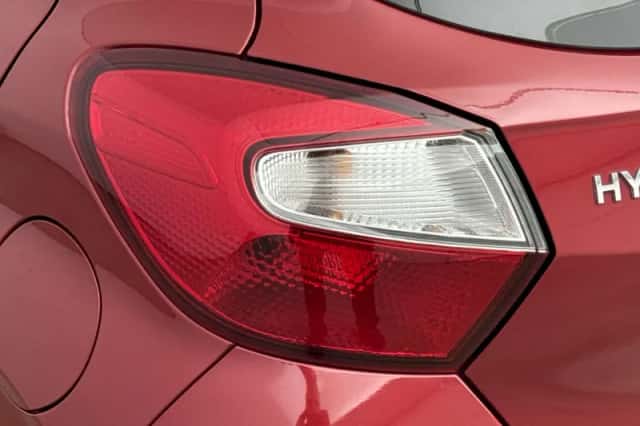 Hyundai i10 (2022) thumbnail 23