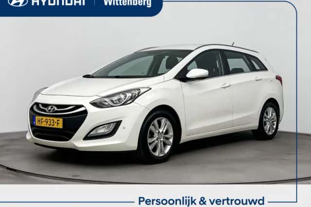 Hyundai i30 (2015) thumbnail 1