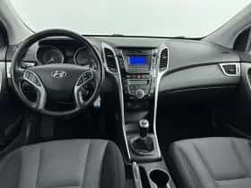 Hyundai i30 (2015) thumbnail 11