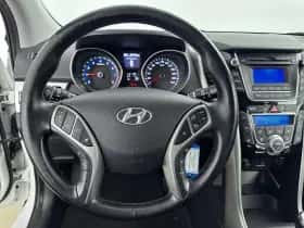 Hyundai i30 (2015) thumbnail 18
