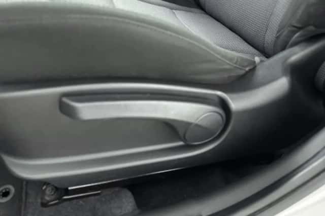 Hyundai i30 (2015) thumbnail 21