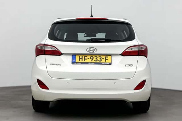 Hyundai i30 (2015) thumbnail 6