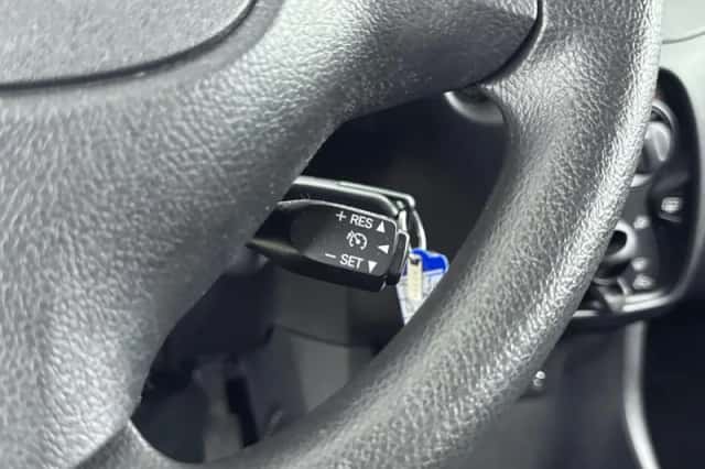 Toyota Aygo (2017) thumbnail 13