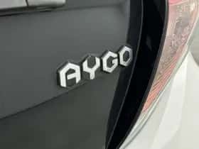Toyota Aygo (2017) thumbnail 21