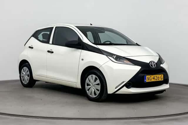Toyota Aygo (2017) thumbnail 7