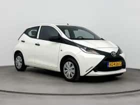 Toyota Aygo (2017) thumbnail 7