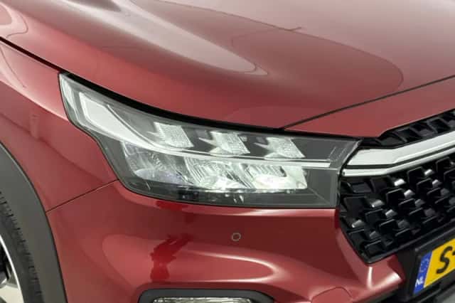 Suzuki S-Cross (2023) thumbnail 18