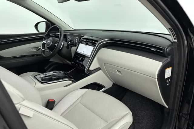 Hyundai Tucson (2022) thumbnail 22
