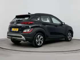 Hyundai Kona (2021) thumbnail 2