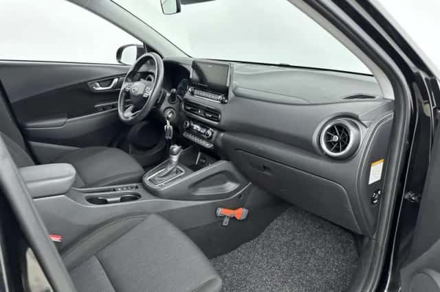 Hyundai Kona (2021) thumbnail 18
