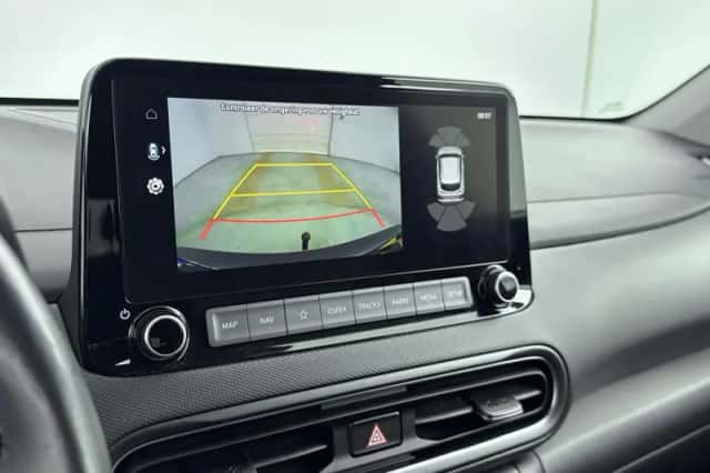 Hyundai Kona (2023) thumbnail 2