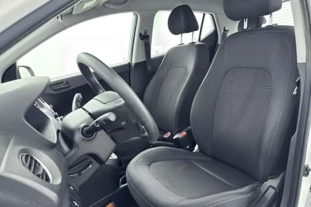 Hyundai i10 (2019) thumbnail 30