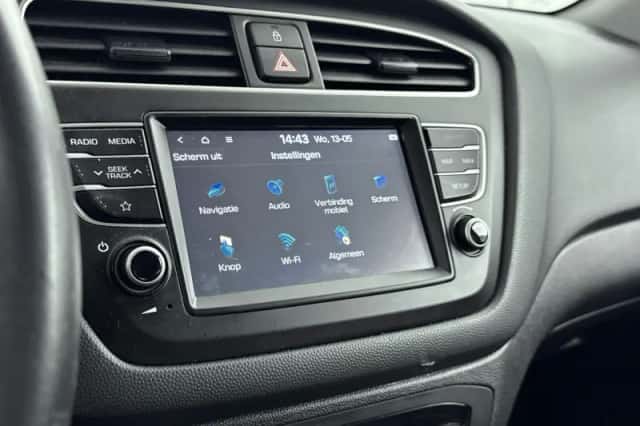 Hyundai i20 (2019) thumbnail 15