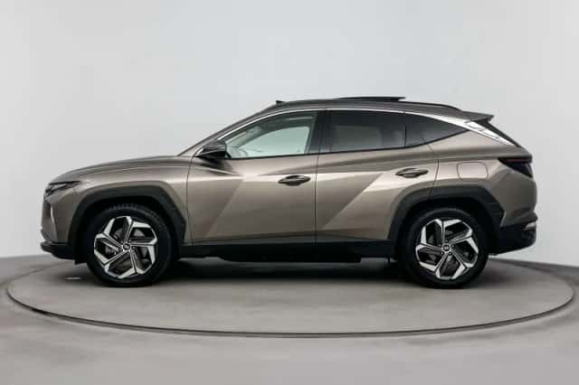 Hyundai Tucson (2022) thumbnail 3