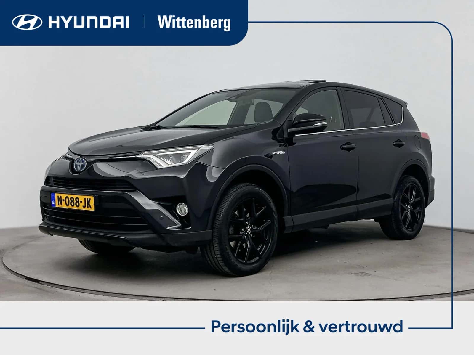 Toyota RAV4 (2017) — foto 1