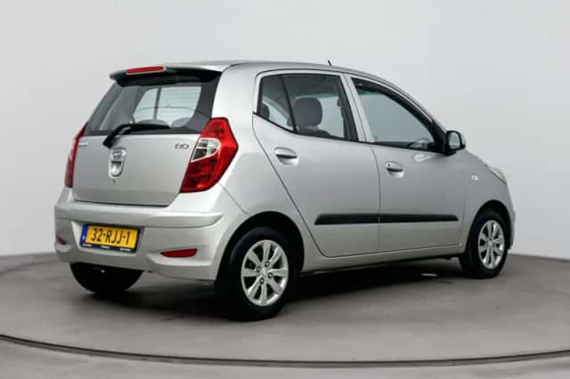 Hyundai i10 (2011) thumbnail 2