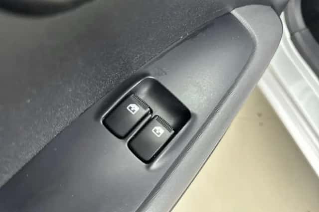 Hyundai i10 (2011) thumbnail 18