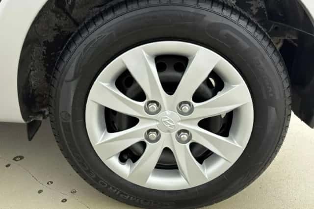 Hyundai i10 (2011) thumbnail 25