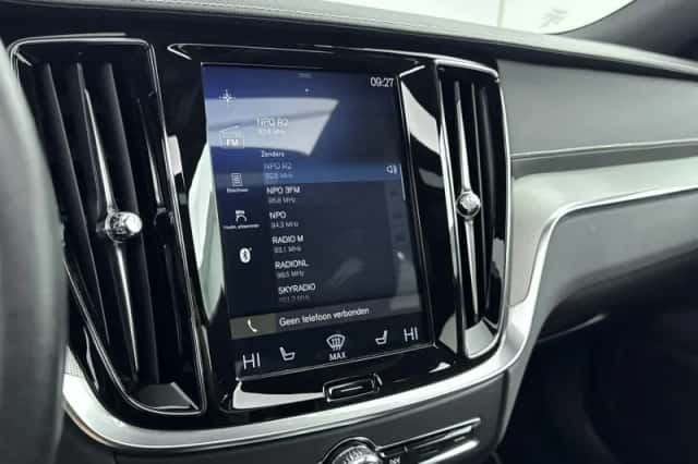 Volvo S60 (2019) thumbnail 24