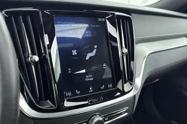 Volvo S60 (2019) thumbnail 27