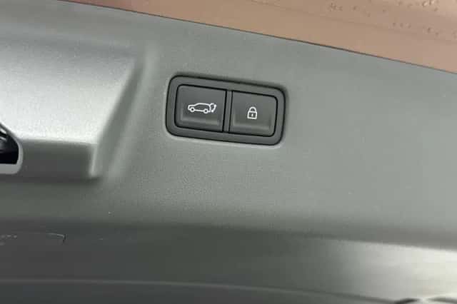 Hyundai Santa Fe (2026) thumbnail 24