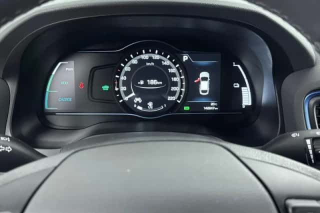 Hyundai Ioniq (2017) thumbnail 11