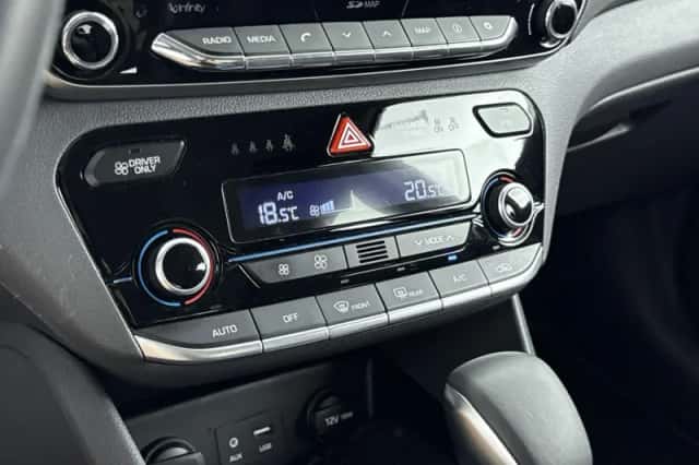 Hyundai Ioniq (2017) thumbnail 27