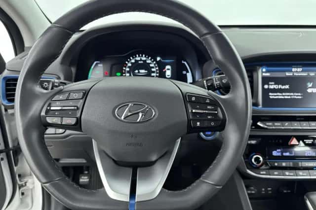 Hyundai Ioniq (2017) thumbnail 29