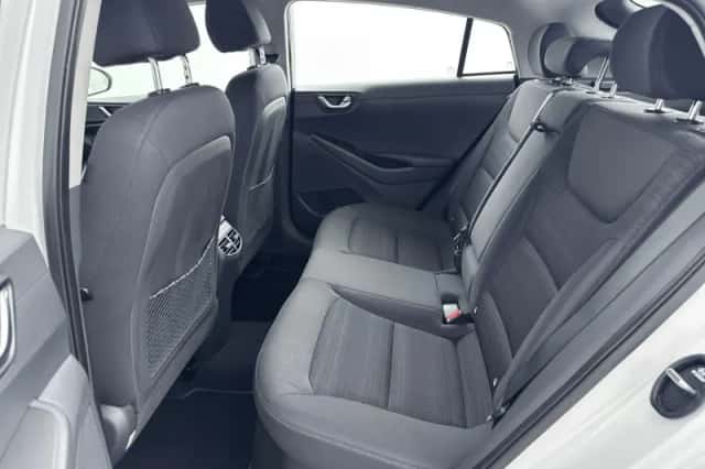 Hyundai Ioniq (2017) thumbnail 30