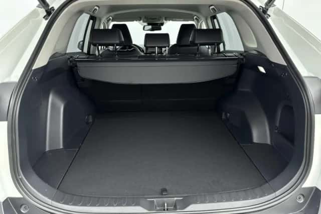 Toyota RAV4 (2022) thumbnail 16